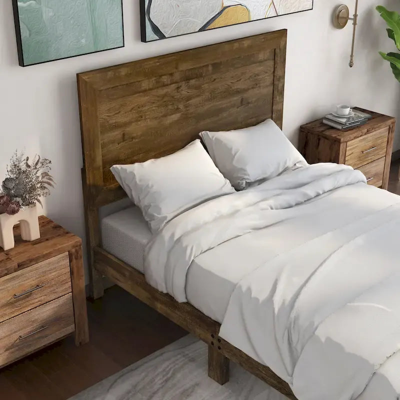 Lit en bois en noyer rustique